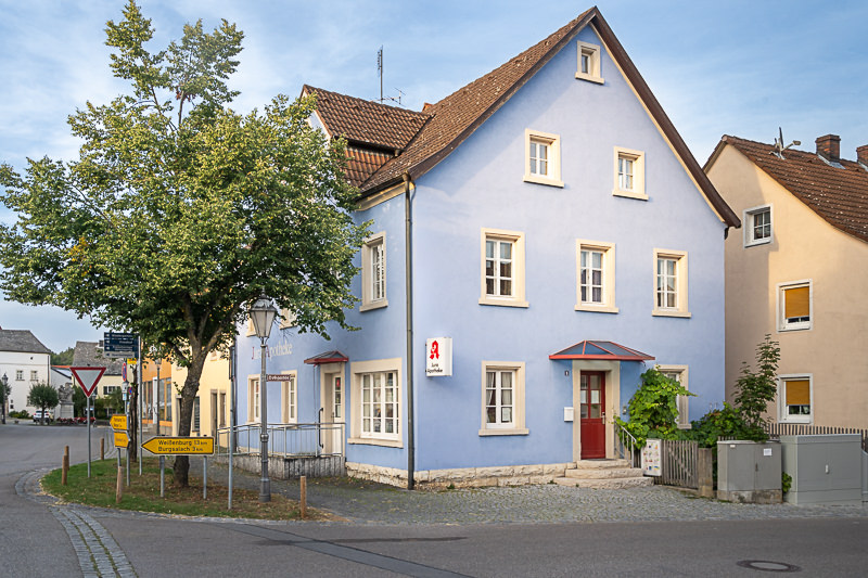 Jura-Apotheke Nennslingen — Außenansicht